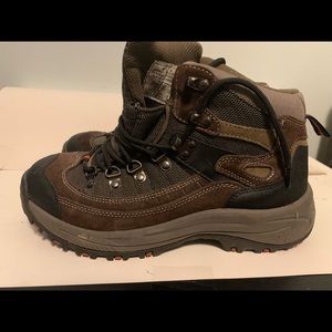 USED one day  Men's  Boot